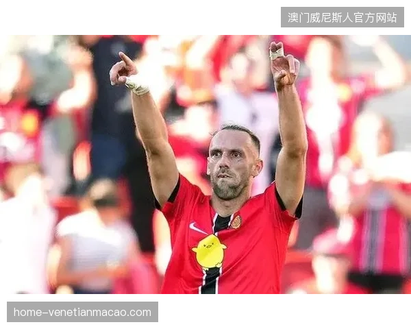 哈维尔·阿吉雷的实用主义足球，利用穆里奇的身高优势简化了进攻模式
